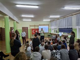 20251212_114832_easy-resize.com